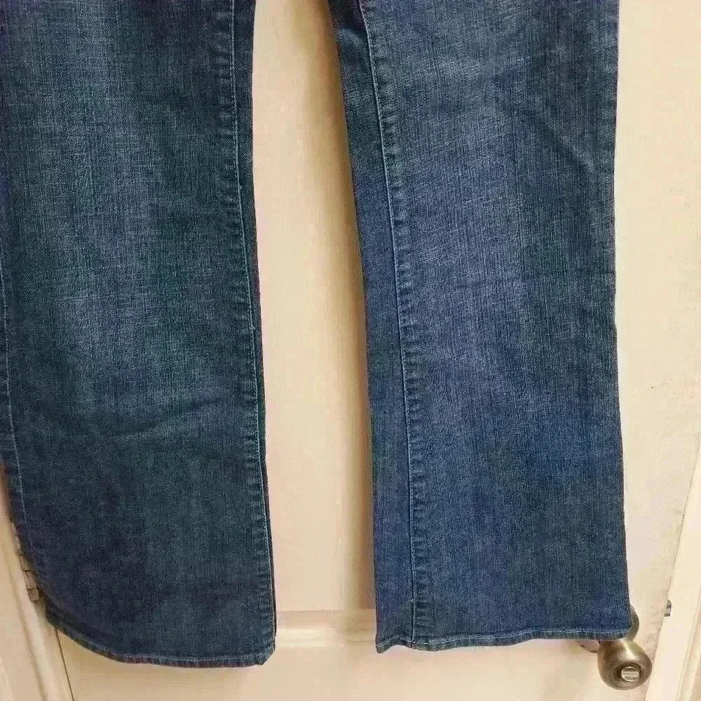 P2001 Kut the flared medium wash jeans size 4 - Picture 4 of 7